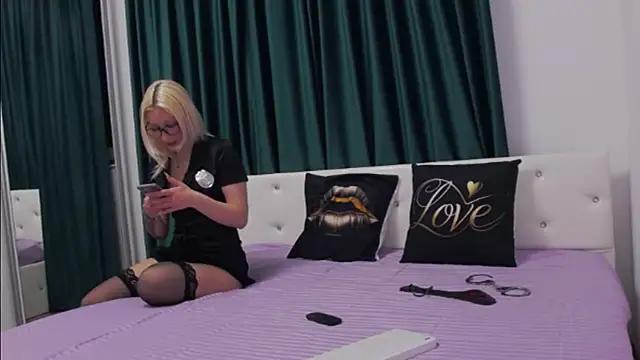 Check-out our cam rooms range and converse on a personal level with our delicious livecams streamers, showing off their spicy curves and toys.