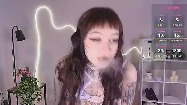Emma_Willis from StripChat is Freechat