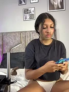 Emmacooperss from StripChat is Freechat