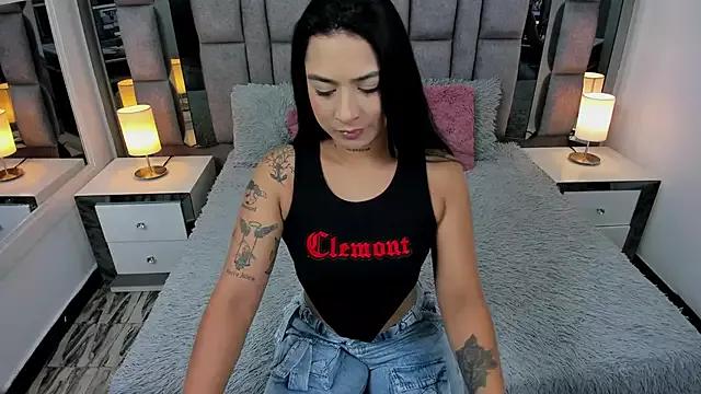Check-out our cam rooms range and converse on a personal level with our delicious livecams streamers, showing off their spicy curves and toys.
