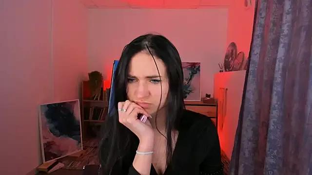 EmmaWatttsonn from StripChat is Freechat