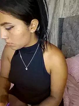 EmmyCooperr from StripChat is Freechat