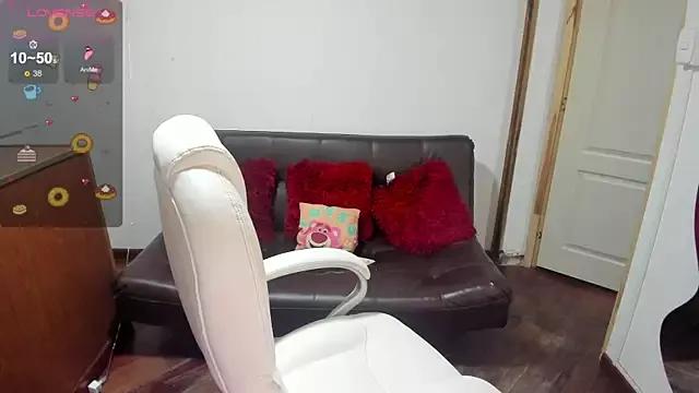 Enma__clark from StripChat is Freechat