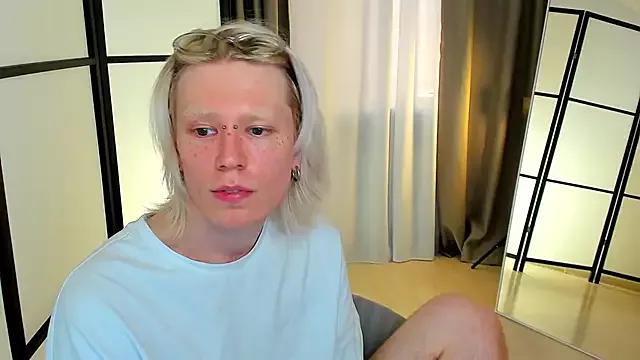 Eric_Milkovich from StripChat is Freechat