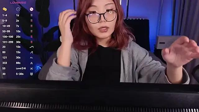 Erica_Asti from StripChat is Freechat