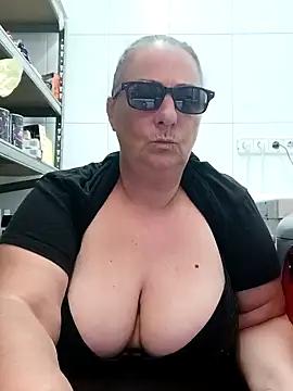 eroticjessitop from StripChat is Freechat
