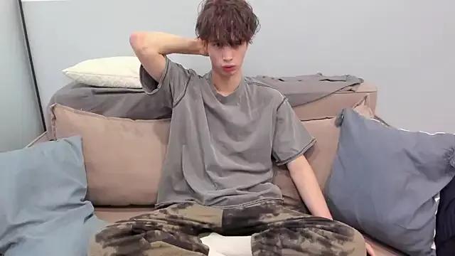 Ethan_Milll from StripChat is Freechat