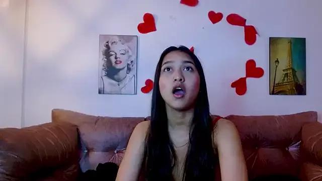 evecherrycs from StripChat is Freechat