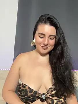 Evelyn___Sweet from StripChat is Freechat