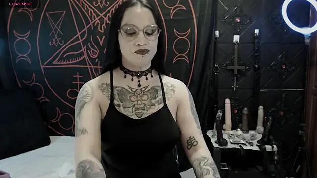 Evil_Queen_666 from StripChat is Freechat