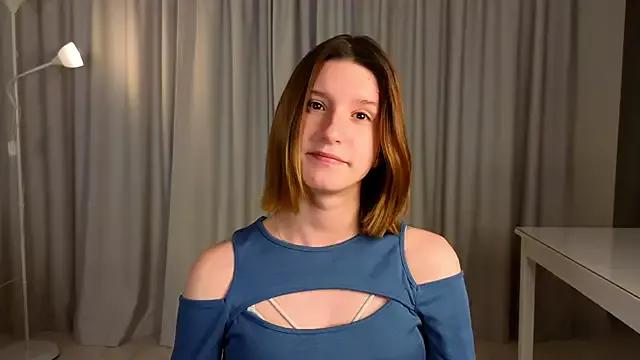 Fellissa from StripChat is Freechat