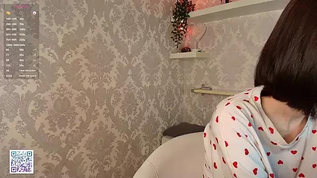 Check-out our cam rooms range and converse on a personal level with our delicious livecams streamers, showing off their spicy curves and toys.