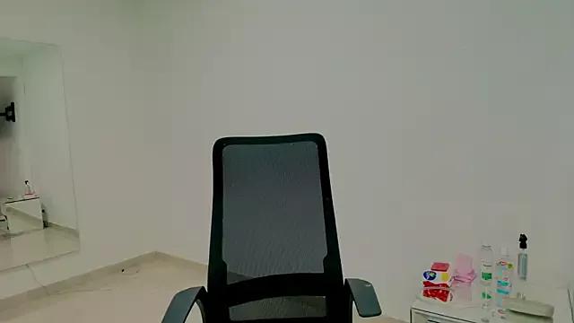 fitnessmommy from StripChat is Freechat
