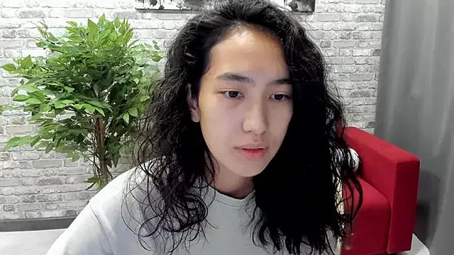 FlirtyAura from StripChat is Freechat