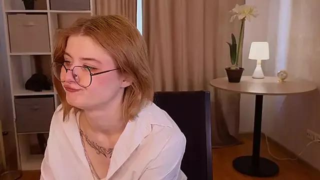FloraCullimore from StripChat is Freechat