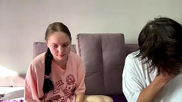 flowerscouple from StripChat is Freechat