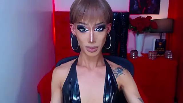 foxclassyramona_ts from StripChat is Freechat