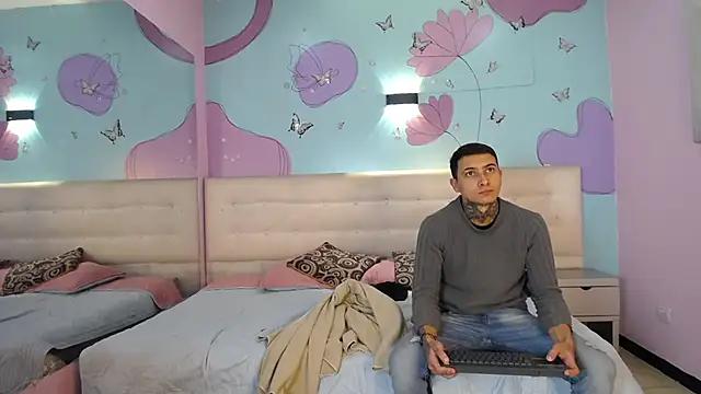 FoxyBlazee from StripChat is Freechat
