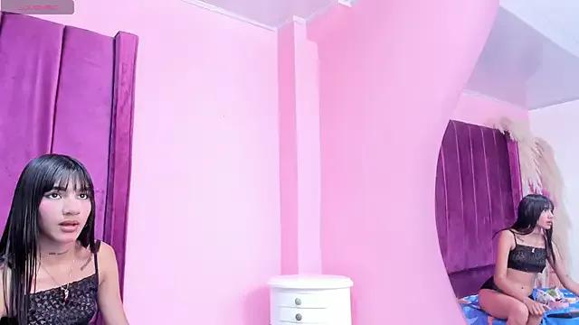 foxyhillx from StripChat is Freechat