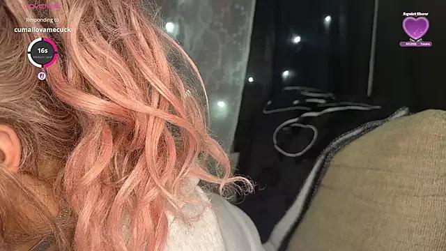 Check-out our cam rooms range and converse on a personal level with our delicious livecams streamers, showing off their spicy curves and toys.