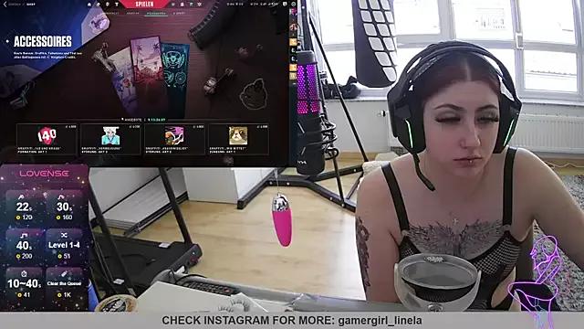 Check-out our cam rooms range and converse on a personal level with our delicious livecams streamers, showing off their spicy curves and toys.