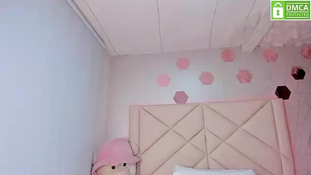 Gia_Scott from StripChat is Freechat