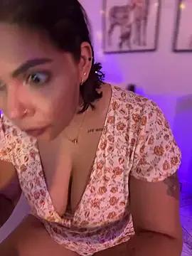 Check-out our cam rooms range and converse on a personal level with our delicious livecams streamers, showing off their spicy curves and toys.