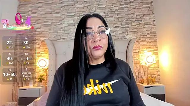 Gina_Myers from StripChat is Freechat