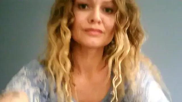 Ginger-bb from StripChat is Freechat
