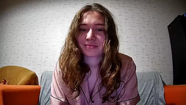 girliemilk from StripChat is Freechat
