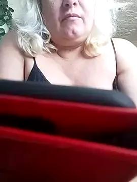 GlamMilena from StripChat is Freechat