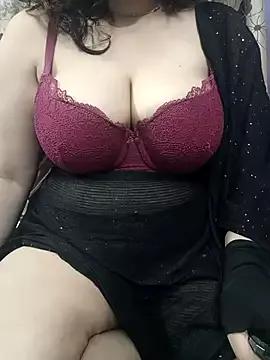 Glamour_queen from StripChat is Freechat