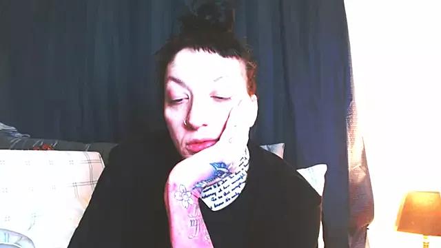 Photos of gothicslut666 from StripChat is Freechat
