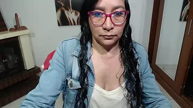 Grace_mature_milf from StripChat is Freechat