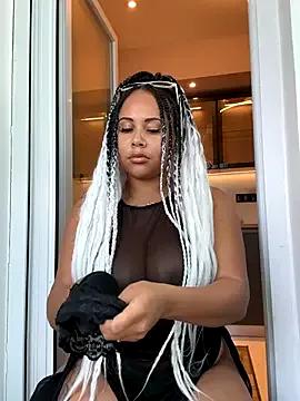 HaileyDiana from StripChat is Freechat