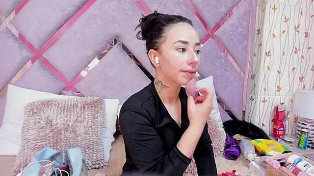 Check-out our cam rooms range and converse on a personal level with our delicious livecams streamers, showing off their spicy curves and toys.