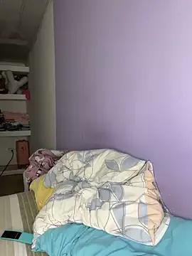 hannahb-e from StripChat is Freechat