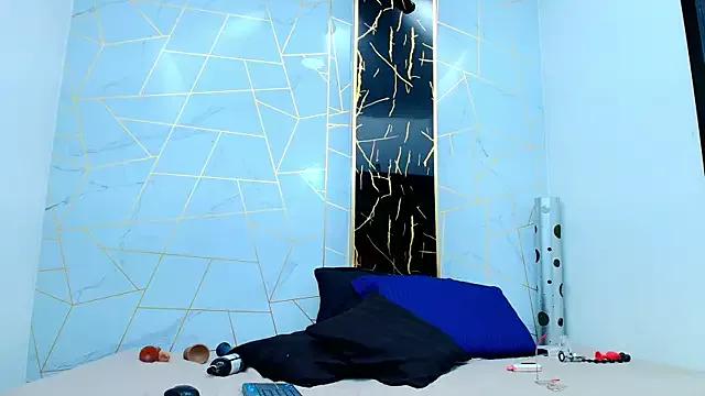 Check-out our cam rooms range and converse on a personal level with our delicious livecams streamers, showing off their spicy curves and toys.