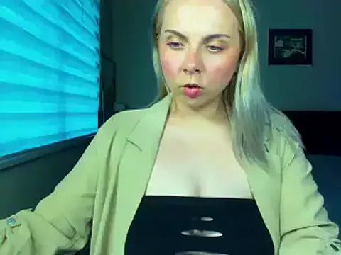 HappyIva from StripChat is Freechat