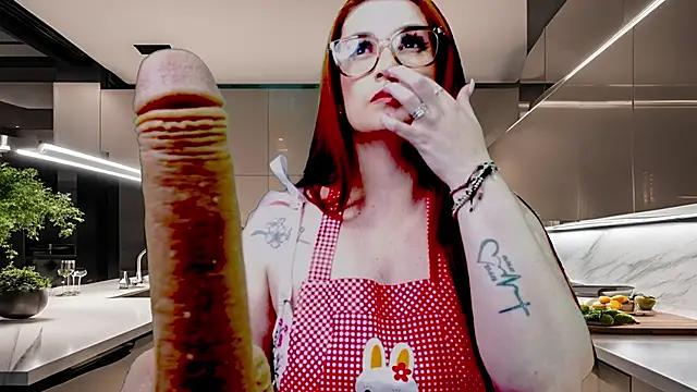 Check-out our cam rooms range and converse on a personal level with our delicious livecams streamers, showing off their spicy curves and toys.