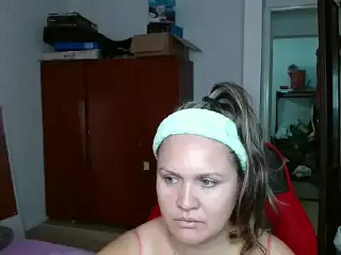 helenca43 from StripChat is Freechat