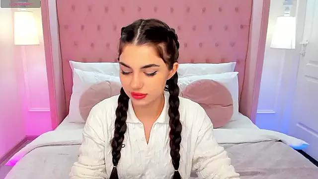 HelenTiny from StripChat is Freechat