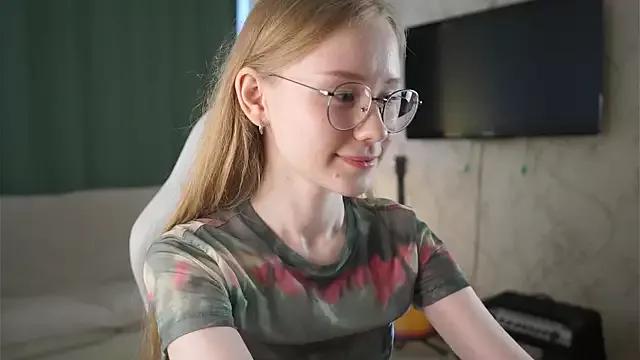 Hello_Kitty_Jane from StripChat is Freechat