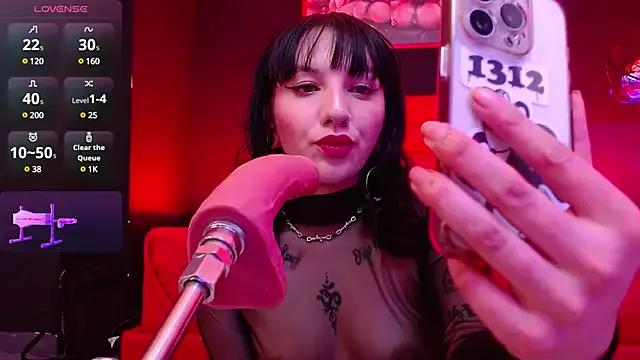 Check-out our cam rooms range and converse on a personal level with our delicious livecams streamers, showing off their spicy curves and toys.