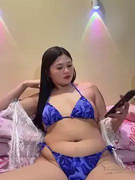 Hollywood_Lourine from StripChat is Freechat
