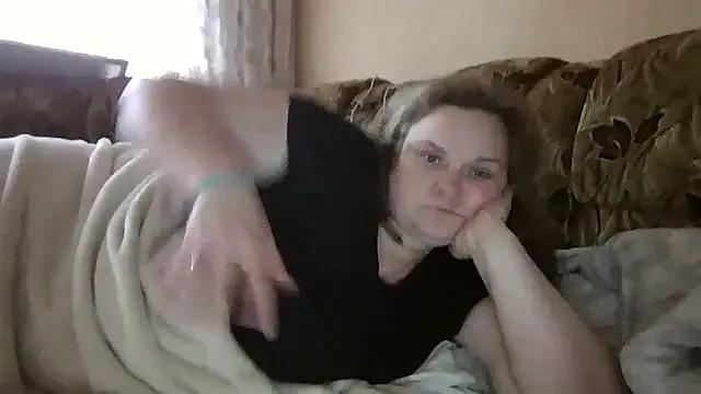 HollyXEva from StripChat is Freechat