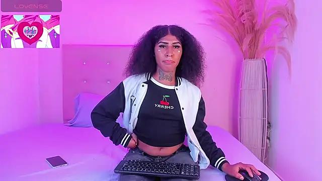 HOLY_BIGASS from StripChat is Freechat