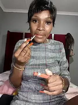 HoneyDropsX from StripChat is Freechat