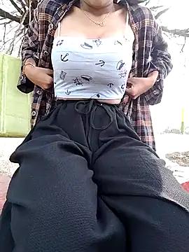 hornybitchess from StripChat is Freechat