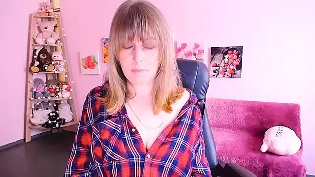 Hot_Milady from StripChat is Freechat